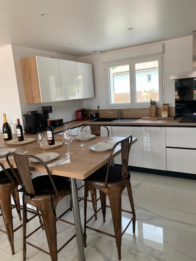 Maison Au Calme Avec Piscine Riviere-Saas-et-Gourby Eksteriør bilde