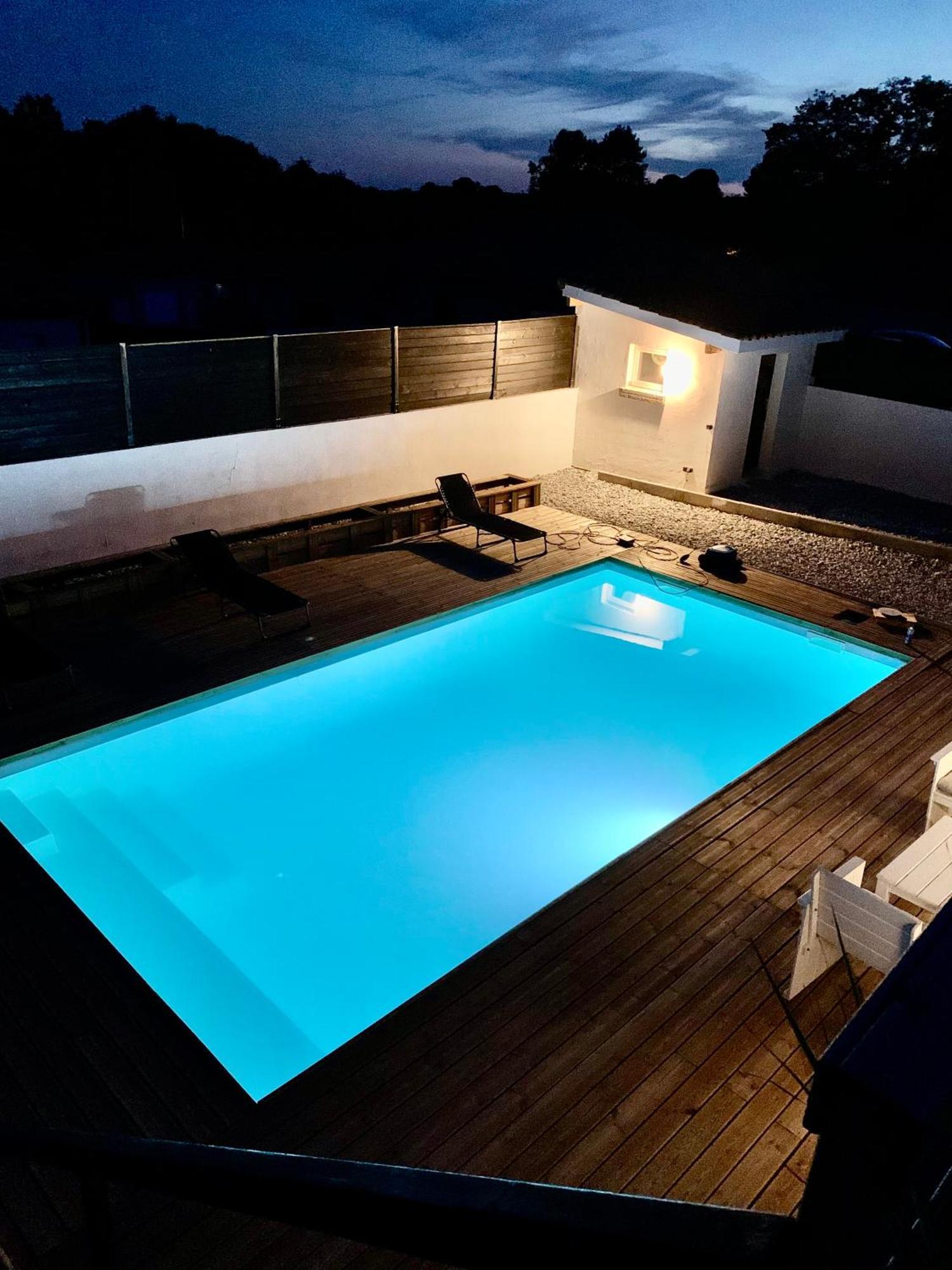 Maison Au Calme Avec Piscine Riviere-Saas-et-Gourby Eksteriør bilde